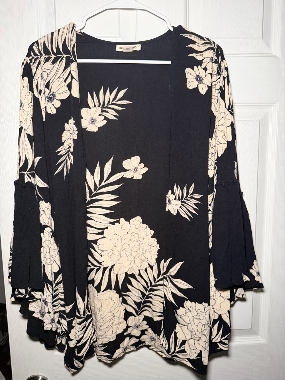 Billabong Womens S/M Floral Kimono Cardigan Navy Cream Bell Sleeve Boho Beach